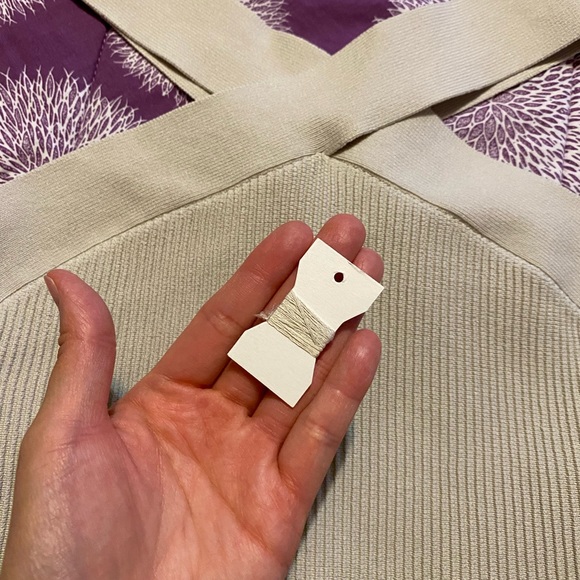 Aritzia Babaton Sculpt Knit Criss Cross Cropped Tank in Matte Pearl - Picture 8 of 11